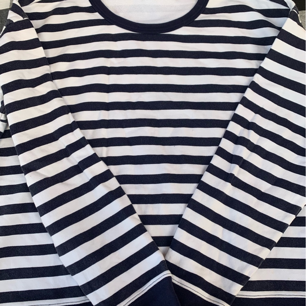 Draper James Kelsea Sweatshirt in navy